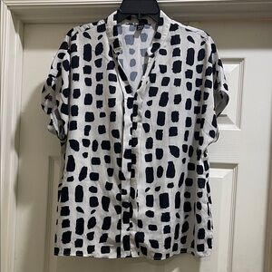 SHEIN Black and White Abstract Blouse